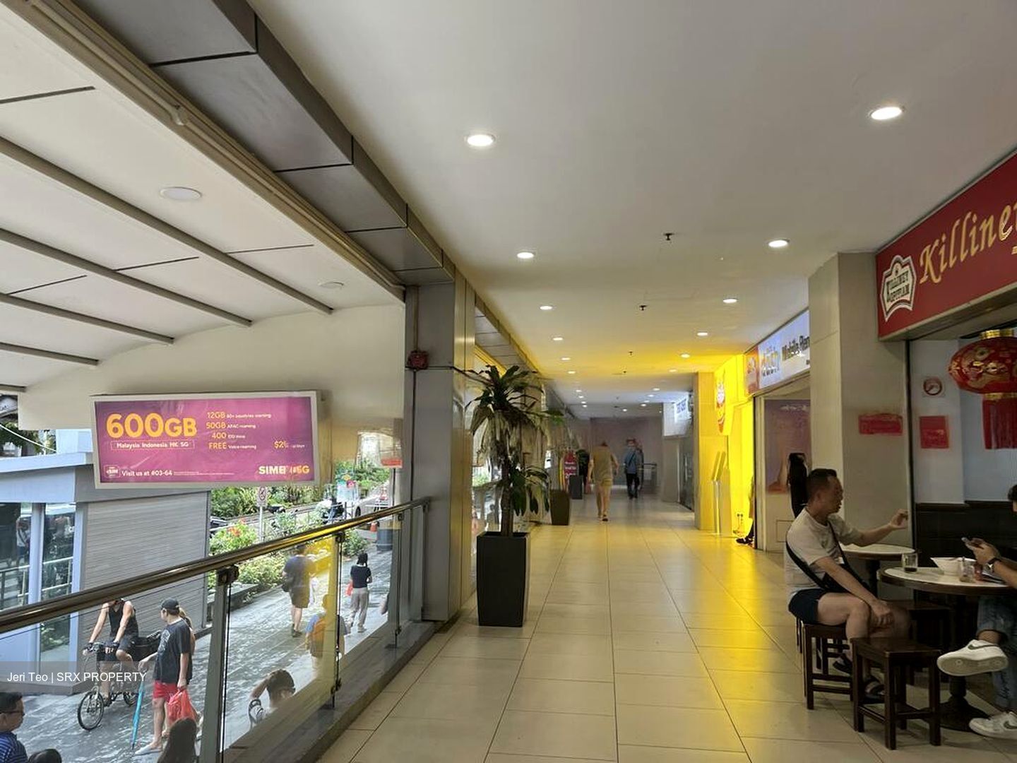 Lucky Plaza (D9), Shop House #464086181